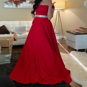 Red Prom dress